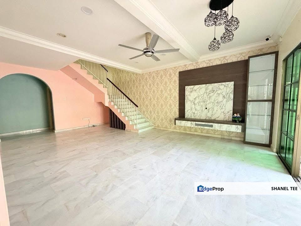 Taman Tasik Kluang Double Storey Semi Detached House For Sale, Johor, Kluang