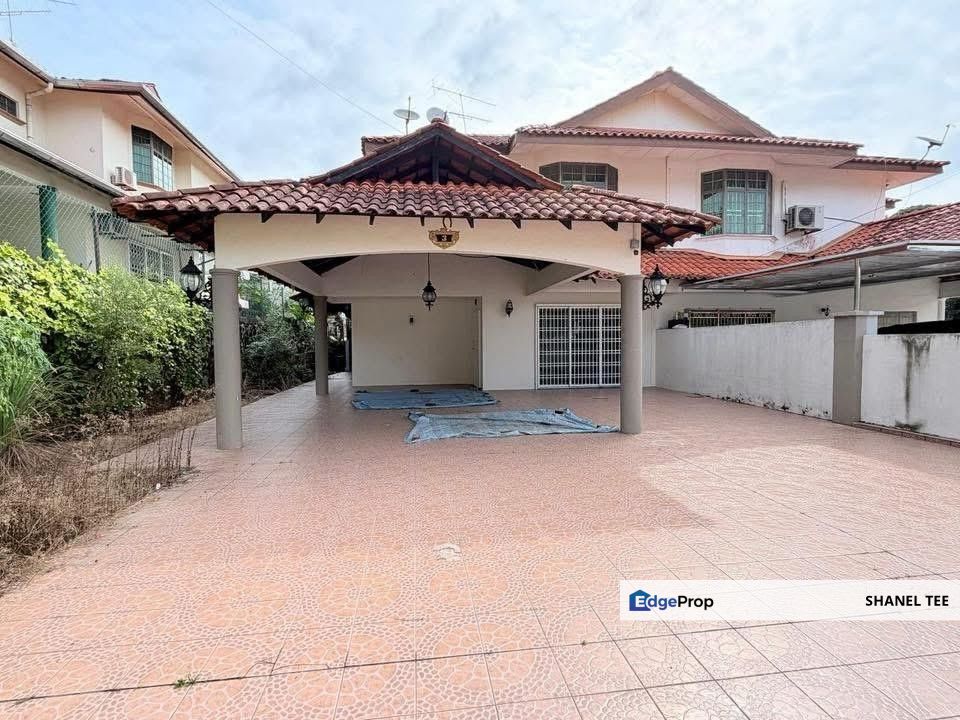Taman Tasik Kluang Double Storey Semi Detached House For Sale, Johor, Kluang