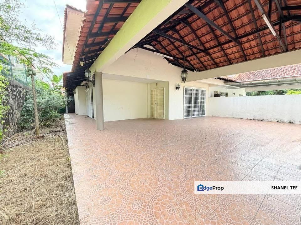Taman Tasik Kluang Double Storey Semi Detached House For Sale, Johor, Kluang