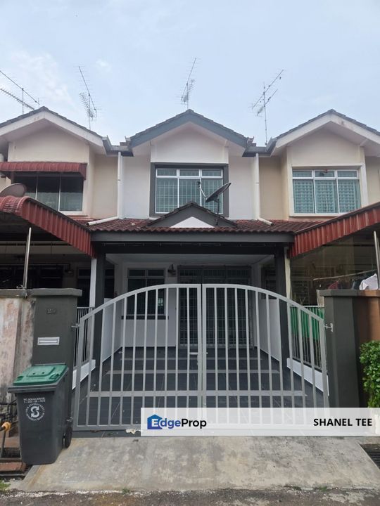 Taman Sri Kluang Double Storey House For Sale, Johor, Kluang