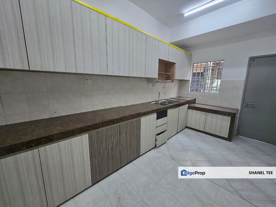 Taman Sri Kluang Double Storey House For Sale, Johor, Kluang
