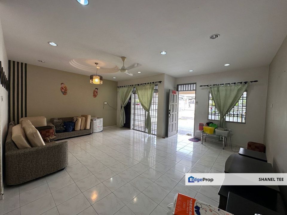 Taman Sri Kluang Double Store Terrace House For Sale, Johor, Kluang