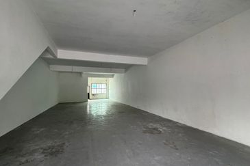 Double Storey Shop in Taman Delima 3, Johor For Sale