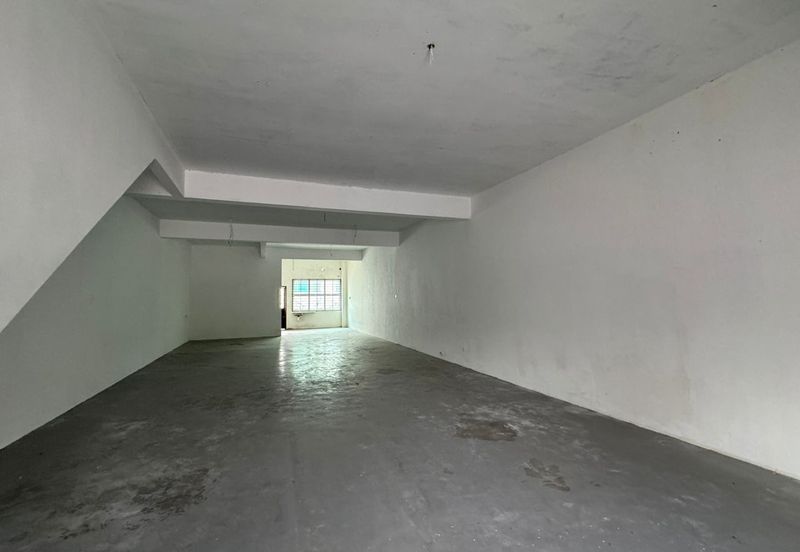 Double Storey Shop in Taman Delima 3, Johor For Sale