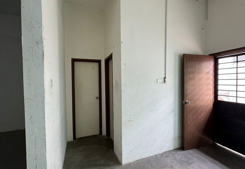 Double Storey Shop in Taman Delima 3, Johor For Sale