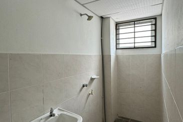 Double Storey Shop in Taman Delima 3, Johor For Sale