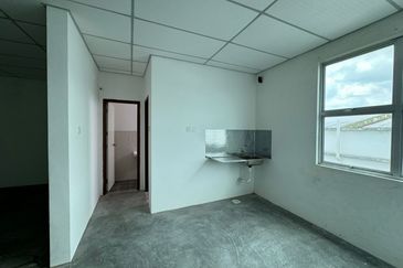 Double Storey Shop in Taman Delima 3, Johor For Sale