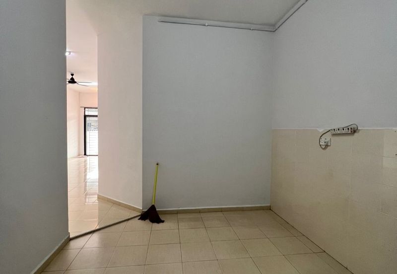 Single Storey Terrace House in Pelangi Indah, For Rent