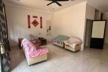 Double Storey Terrace House in Taman Sri Indah, Kluang Johor For Sale