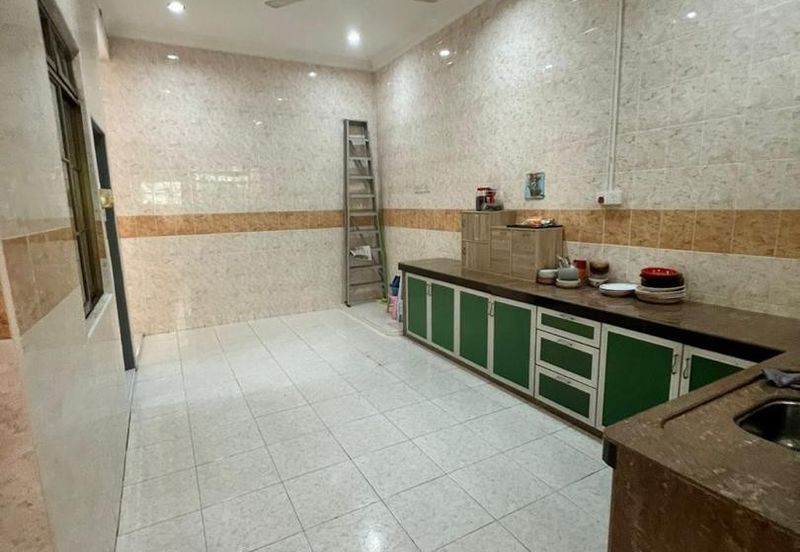 Double Storey Terrace House in Taman Sri Indah, Kluang Johor For Sale