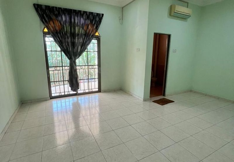Double Storey Terrace House in Taman Sri Indah, Kluang Johor For Sale