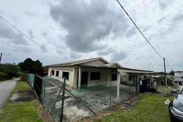 Kampung Baru Renggam
