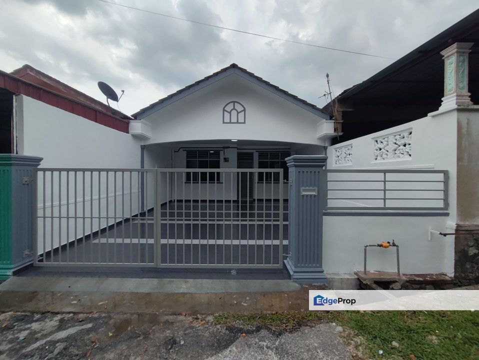 Taman Renggam Jaya, Single Story Renovated Terrace For Sale, Johor, Rengam