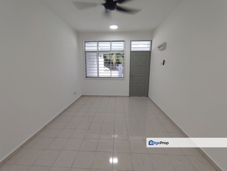 Taman Renggam Jaya, Single Story Renovated Terrace For Sale, Johor, Rengam