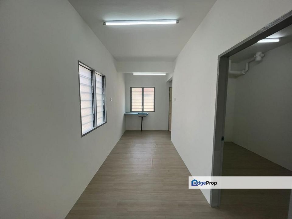 Taman Putrimas Double Storey End Lot For Sale, Johor, Simpang Renggam