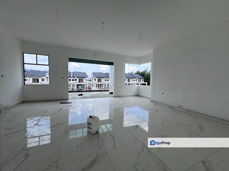 Taman Suria Indah Kluang Double Storey Semi D For Sale, Johor, Kluang