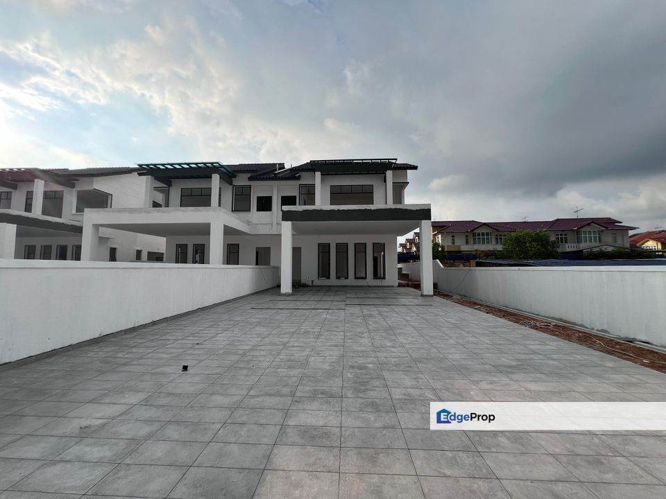 Taman Suria Indah Kluang Double Storey Semi D For Sale, Johor, Kluang