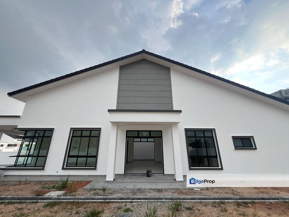 Taman Suria Indah Kluang Double Storey Semi D For Sale, Johor, Kluang