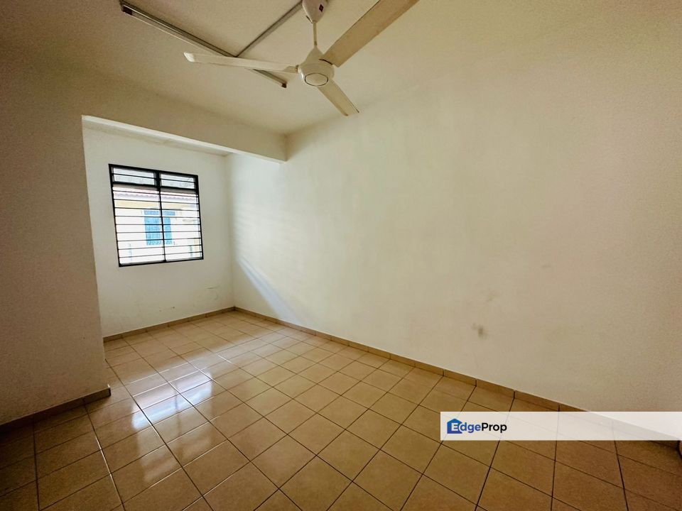 Taman Saujana Kluang Double Storey House For Rent, Johor, Kluang