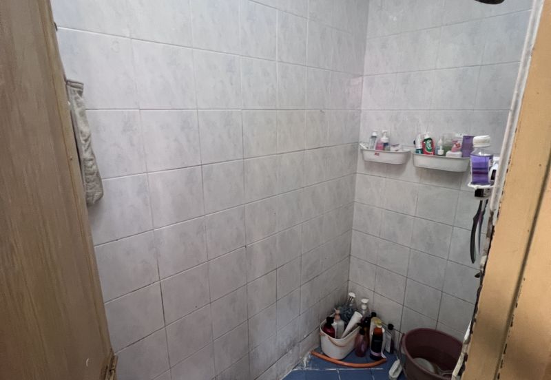 Flat PKNS, Seksyen 7