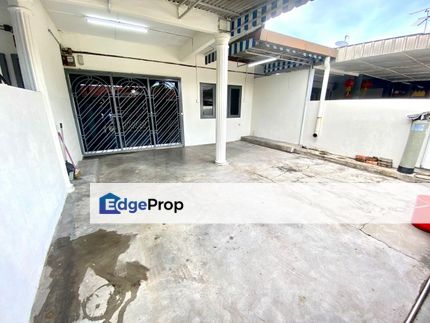 3r2b, big size, ready to move in anytime, good condition, Selangor, Klang
