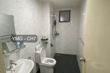 Vista Alam Serviced Apartment