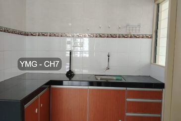 Seri Intan Apartment