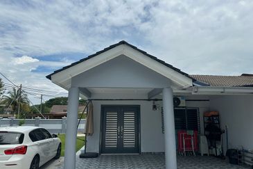 Taman Tanjak Kuala Kubu Baru Single Storey Corner Lot for sale