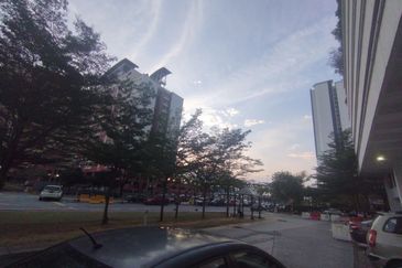 Alam Sanjung Section 22 Shah Alam 2 Adjoining Ground Floor Shoplots for rent