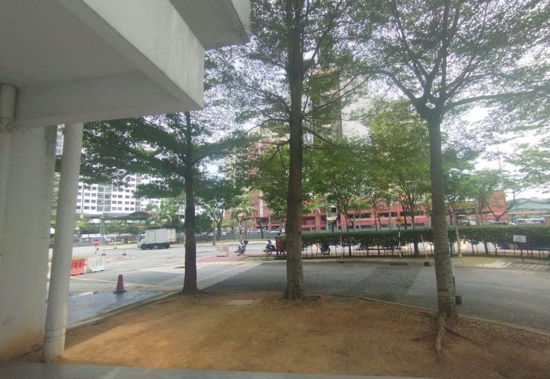 Ground Floor Corner Lot Alam Sanjung Section 22 Shah Alam for Rent