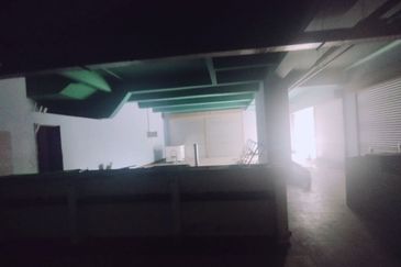 Ground Floor Corner Lot Alam Sanjung Section 22 Shah Alam for Rent