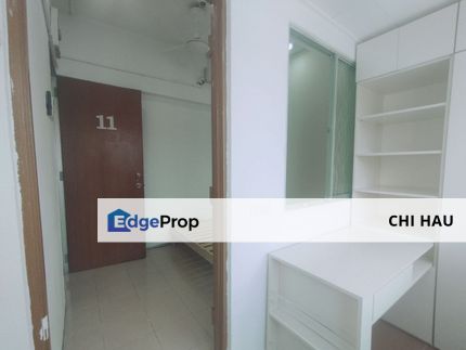 Mix unit room available for rent with Free Wifi and Water (R11), Selangor, Bandar Sunway