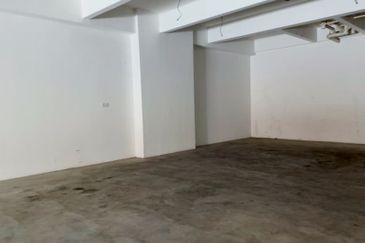Alam Sanjung Section 22 Shah Alam Ground Floor Shoplots for rent