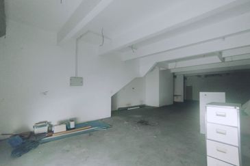 Ground Floor Shoplots at Alam Sanjung Section 22 Shah Alam for rent