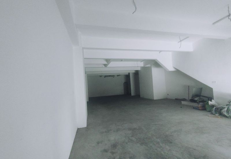 Intermediate Ground Floor Shoplots at Alam Sanjung Section 22 Shah Alam for rent