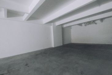 Intermediate Ground Floor Shoplots at Alam Sanjung Section 22 Shah Alam for rent