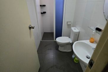 Vista Alam Serviced Apartment