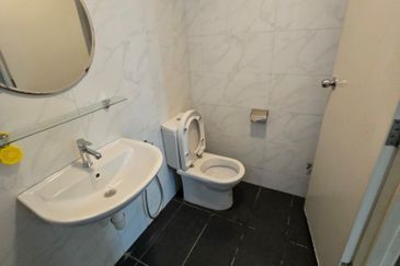 Vista Alam Serviced Apartment