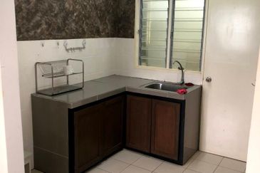 Seri Intan Apartment