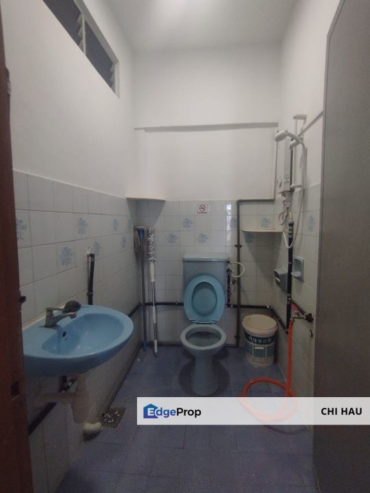 Mix unit room available for rent with Free Wifi and Water (GF R1), Selangor, Bandar Sunway