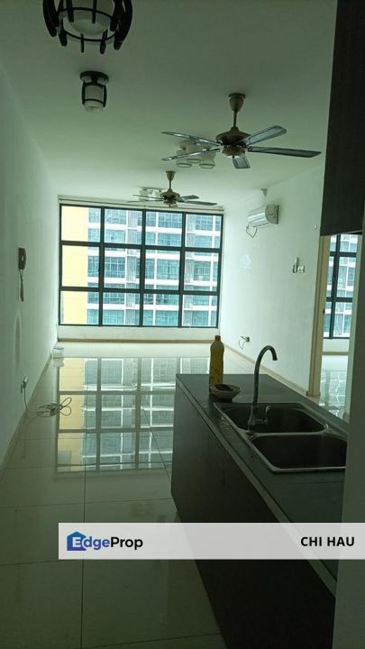 [Nearby Avisena, MSU & etc] Partial Furnished Vista Alam @ Shah Alam 2 Bedrooms 2 Bathrooms for rent, Selangor, Shah Alam
