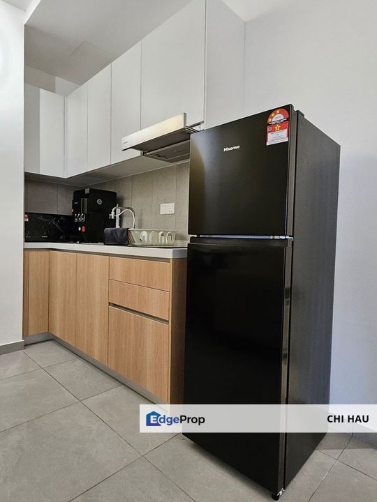 YOLO Bandar Sunway male unit room for rent nearby BRT, Selangor, Petaling Jaya