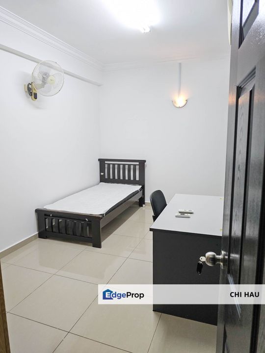Indah Villa female balcony room free wifi & water near Sunway & Monash, Selangor, Bandar Sunway