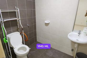 De Bayu Apartment @ Setia Alam