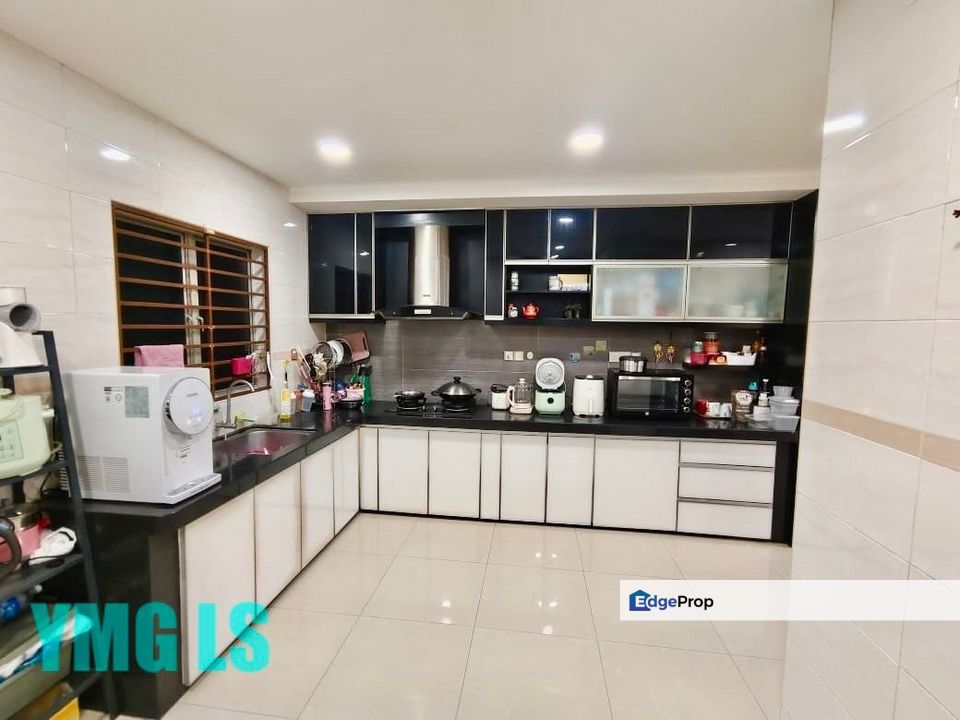 Fully Extended Double Storey Terrace Bandar Parkland @ Klang for SALE, Selangor, Klang