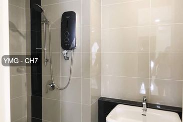 Pandora @ Tropicana Metropark