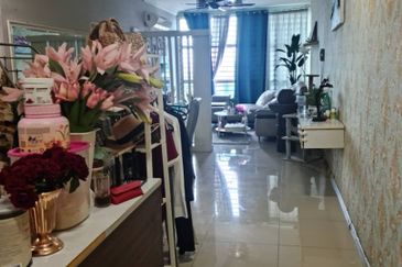 Vista Alam Serviced Apartment