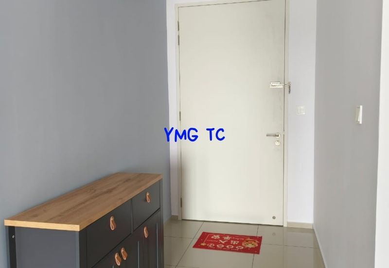 The Tresor @ Gravit 8 *