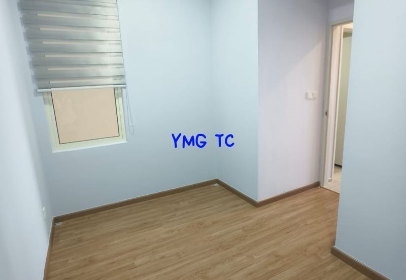 The Tresor @ Gravit 8 *