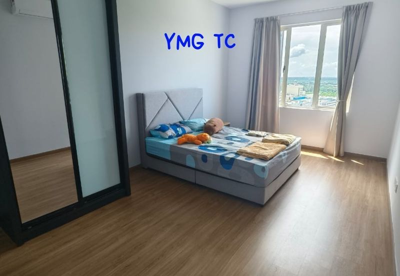 The Tresor @ Gravit 8 *